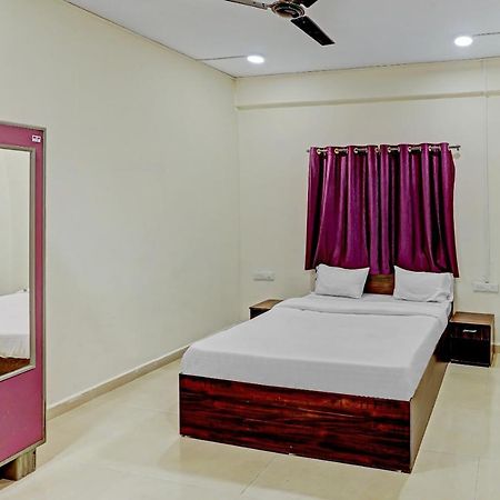 Amba Executive An Apartment Hotel Mundhwa Экстерьер фото