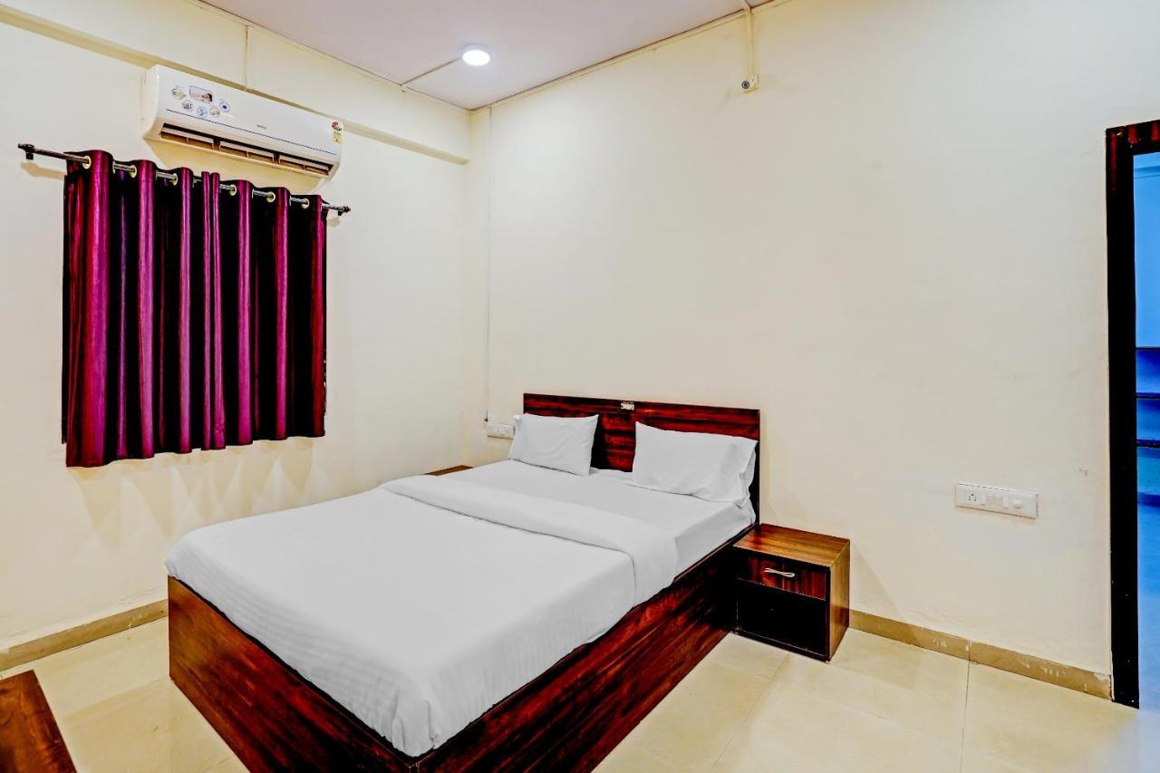 Amba Executive An Apartment Hotel Mundhwa Экстерьер фото