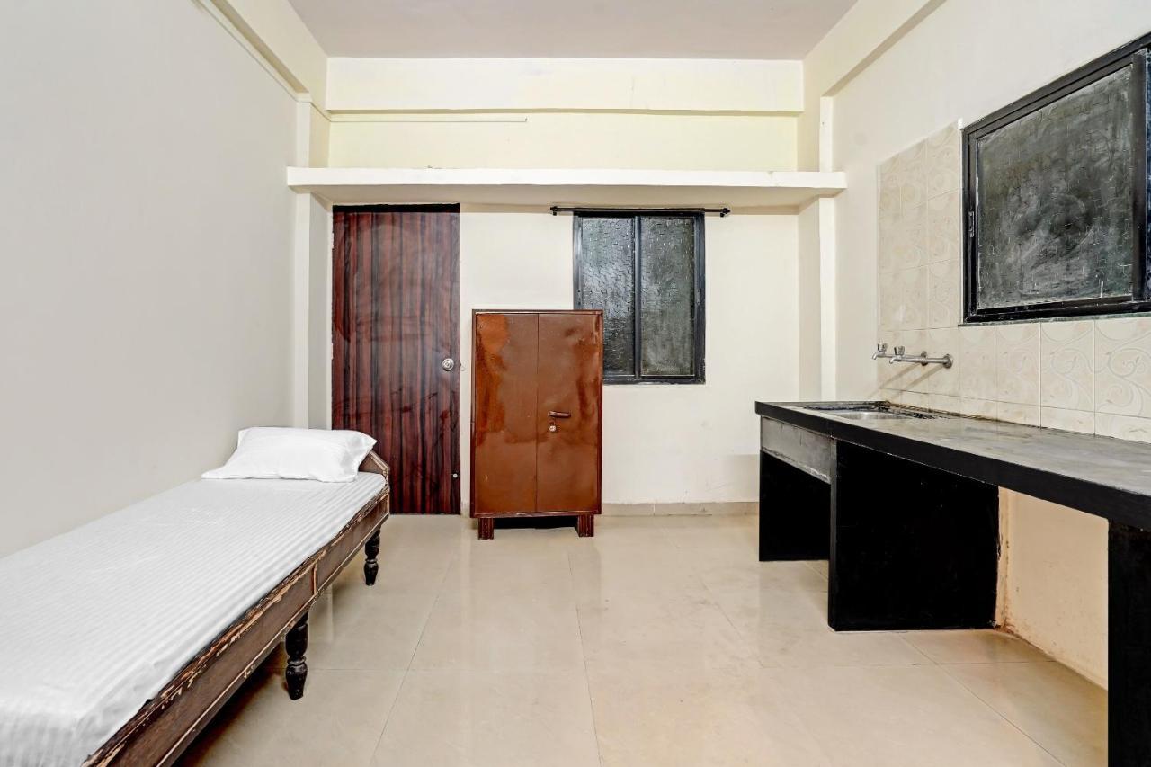 Amba Executive An Apartment Hotel Mundhwa Экстерьер фото